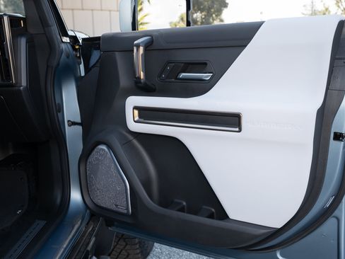 New 2024 GMC Hummer EV 3X w/ Omega Edition image 91