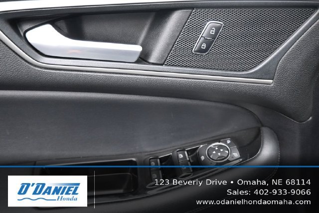 Used 2019 Ford Edge SEL w/ Equipment Group 201A AWD/4WD image 24