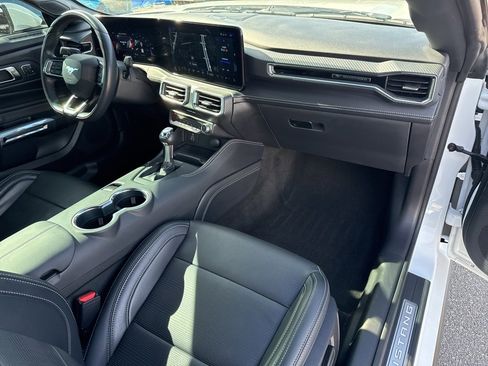 Used 2024 Ford Mustang GT Premium image 14