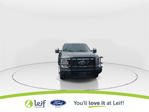 Used 2024 Ford F350 Lariat w/ Lariat Ultimate Package image 3