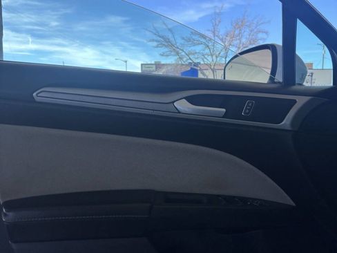 Used 2020 Ford Fusion S FWD image 12