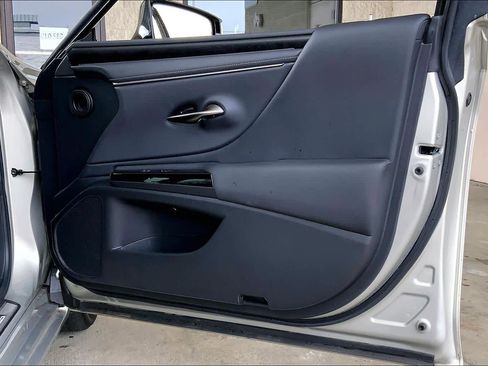 Used 2023 Lexus ES 350 w/ Premium Package image 22