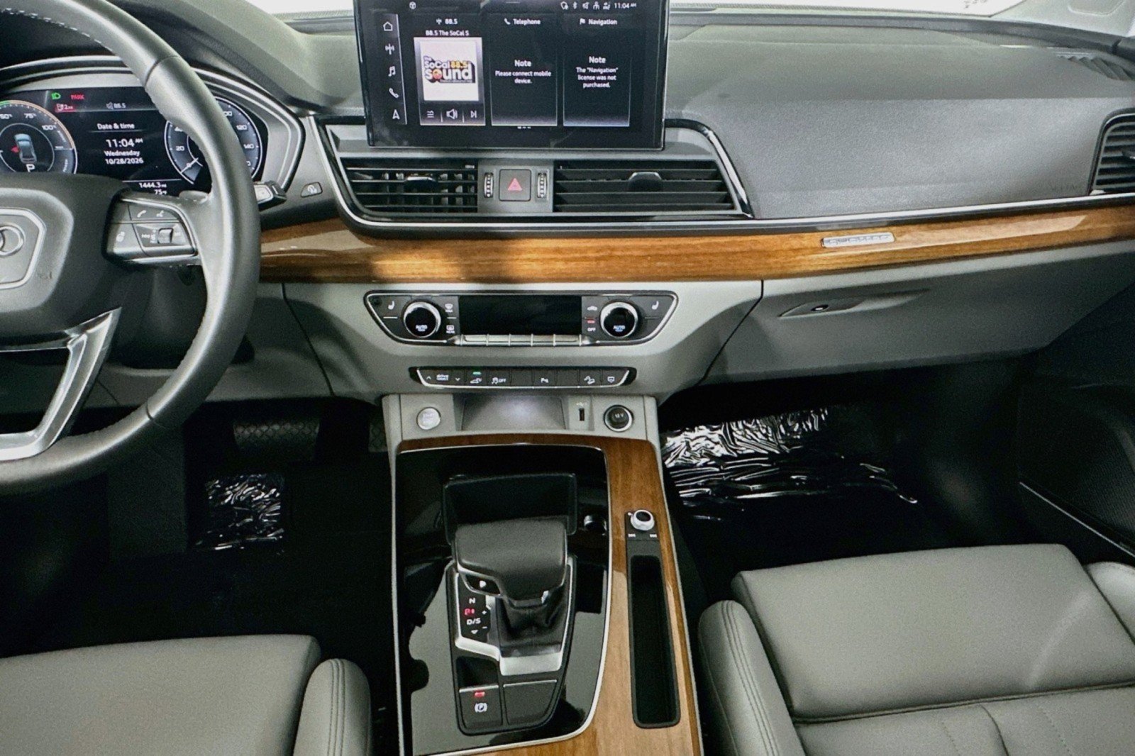 Used 2024 Audi Q5 e Premium Plus w/ Premium Plus Package AWD/4WD image 7