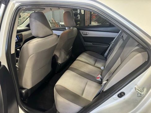 Used 2017 Toyota Corolla LE image 23