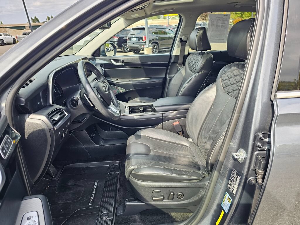 Used 2021 Hyundai Palisade Limited w/ Winter Package AWD/4WD image 22