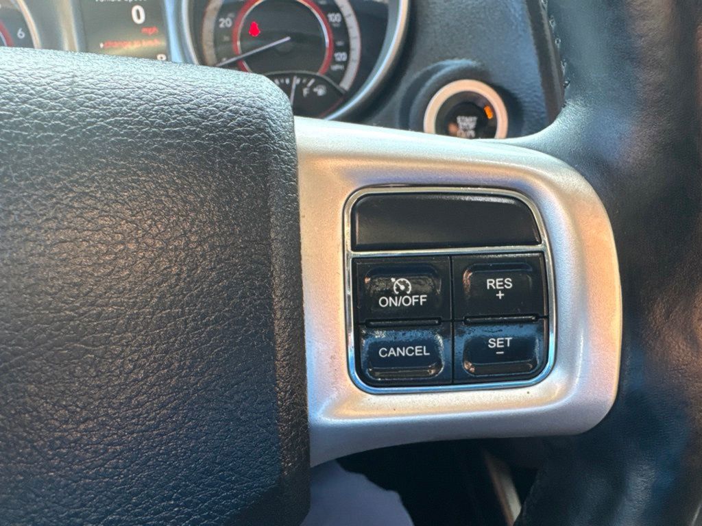 Used 2015 Dodge Journey SXT w/ Flexible Seating Group FWD image 16