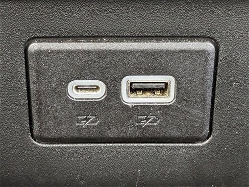 Used 2022 Chevrolet Blazer LT image 21