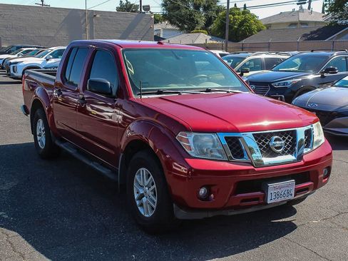 Used 2017 Nissan Frontier SV RWD image 3