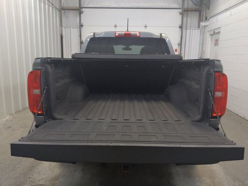 Used 2019 Chevrolet Colorado W/T w/ WT Convenience Package RWD image 29