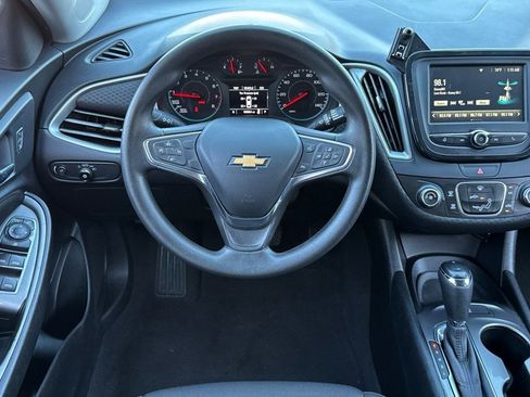 Used 2018 Chevrolet Malibu LS w/ LPO, Convenience Package 1 image 27