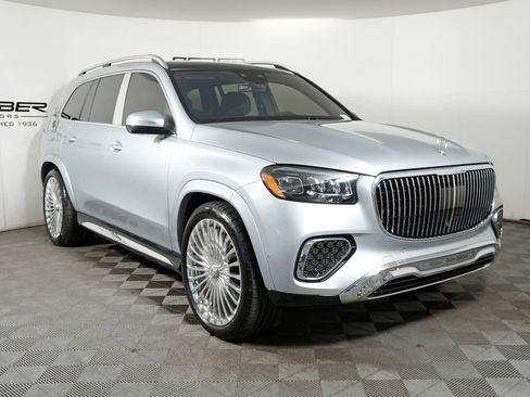 Used 2026 Mercedes-Benz Maybach GLS 600 4MATIC image 7