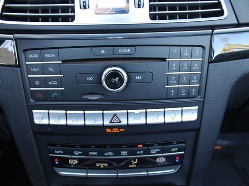 Used 2017 Mercedes-Benz E 400 RWD Cabriolet image 36