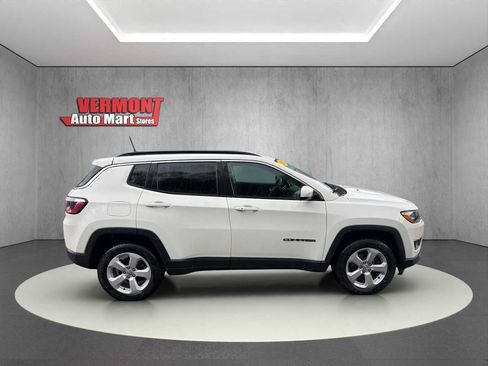 Used 2020 Jeep Compass Latitude w/ Cold Weather Group AWD/4WD image 9