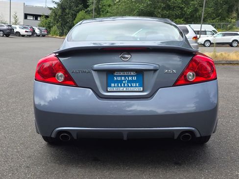 Used 2011 Nissan Altima 2.5 S w/ Convenience Pkg FWD image 4