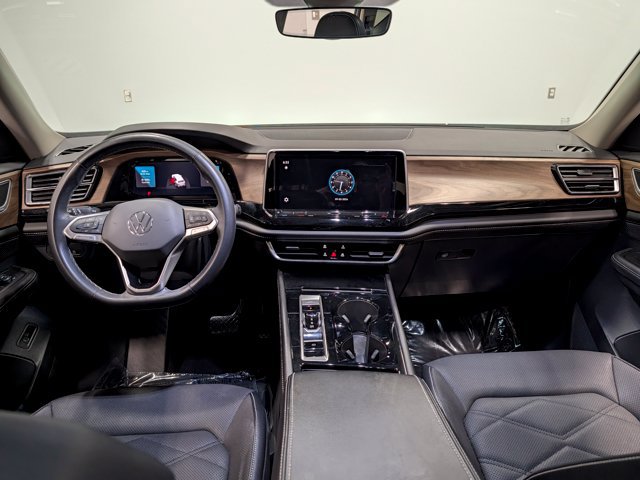 Used 2024 Volkswagen Atlas SE AWD/4WD image 28