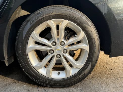 Used 2019 Chevrolet Cruze LT FWD image 49