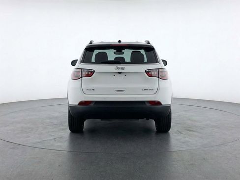 Used 2025 Jeep Compass Limited image 7