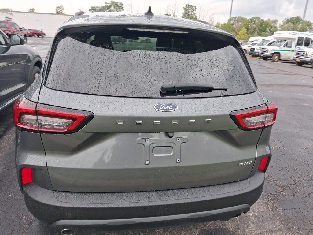 Used 2025 Ford Escape ST-Line AWD/4WD image 7