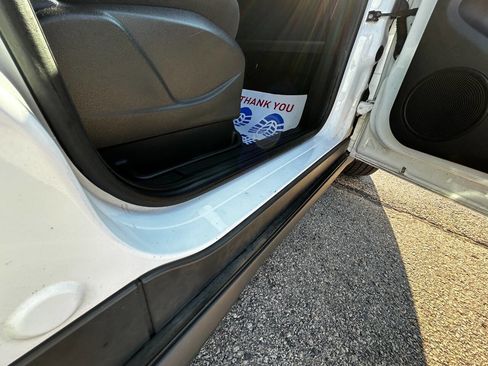 Used 2018 Ford Transit Connect XLT image 40