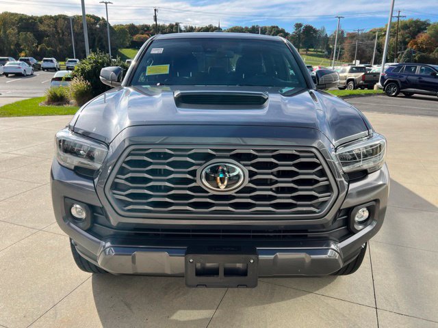 Used 2023 Toyota Tacoma TRD Sport w/ Technology Package AWD/4WD image 2