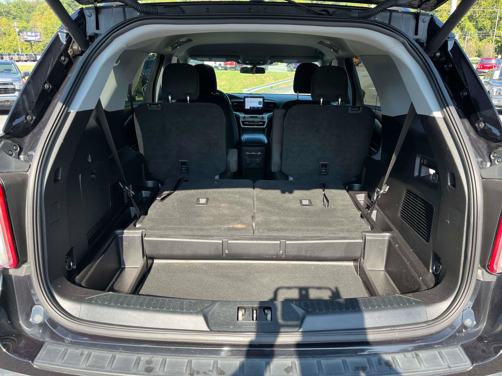 Used 2021 Ford Explorer XLT RWD image 22