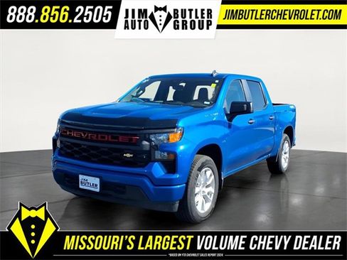 Used 2023 Chevrolet Silverado 1500 Custom image 1