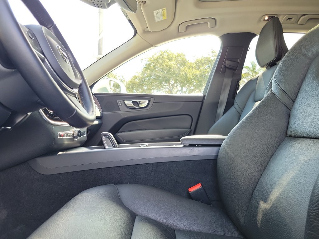 Used 2021 Volvo XC60 T8 Inscription Expression w/ Protection Package Premier AWD/4WD image 28