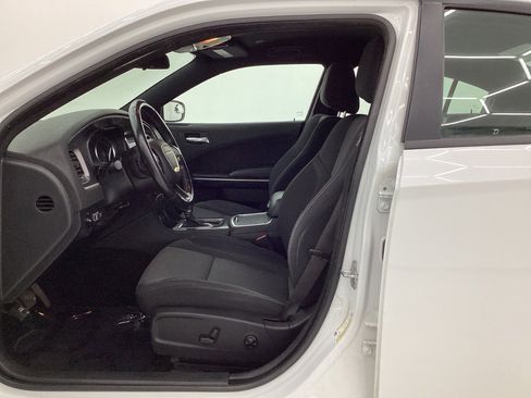 Used 2019 Dodge Charger SXT image 14