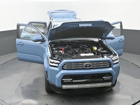 New 2026 Toyota 4Runner Limited AWD/4WD image 33
