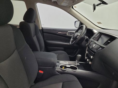 Used 2020 Nissan Pathfinder S FWD image 21