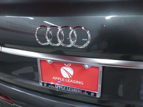 Used 2020 Audi SQ7 Prestige w/ Prestige Package image 39