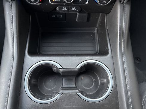 Used 2023 Chevrolet Suburban LS image 27