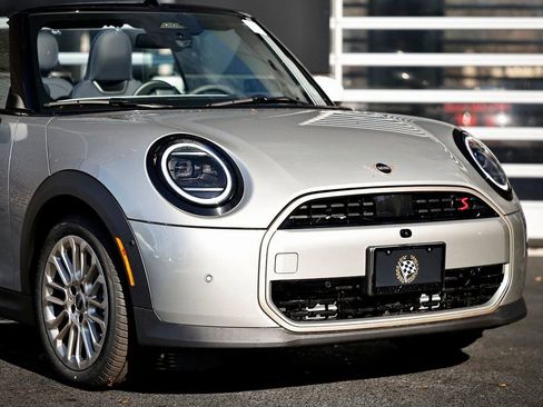 New 2026 MINI Cooper S image 2