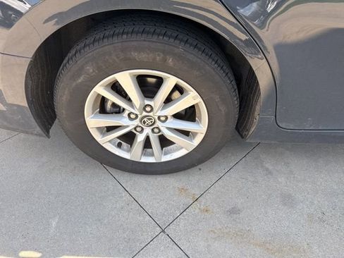 Used 2025 Toyota Camry LE w/ Convenience Package image 10