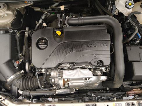 Used 2024 Chevrolet Malibu LS FWD image 30
