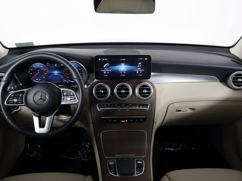 Certified 2022 Mercedes-Benz GLC 300 image 8