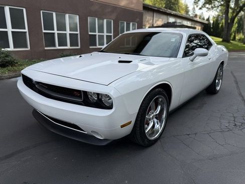 Used 2013 Dodge Challenger R/T Plus image 1