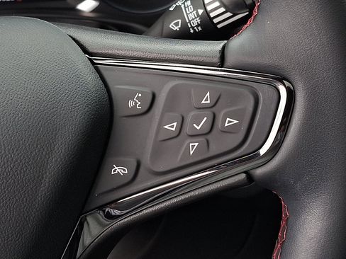 Used 2023 Chevrolet Equinox RS w/ RS Leather Package image 22