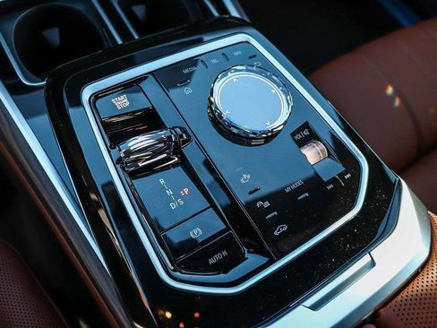 New 2026 BMW 740i xDrive 740i xDrive w/ Premium Package image 17