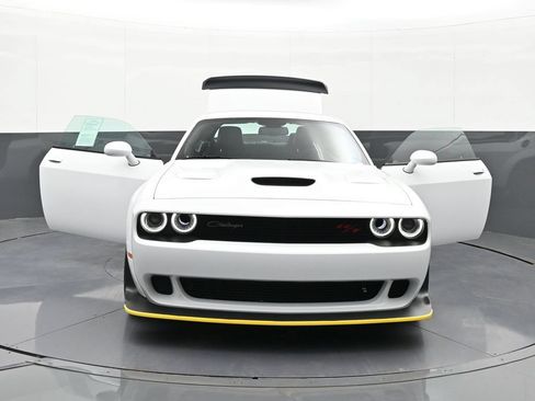Used 2022 Dodge Challenger R/T Scat Pack RWD image 46