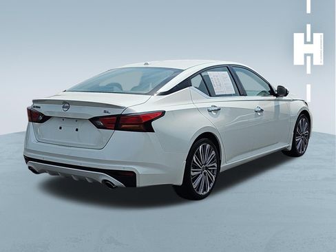 Used 2025 Nissan Altima 2.5 SL FWD image 4