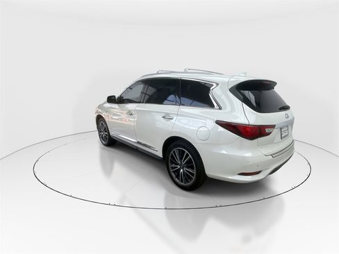 Used 2017 INFINITI QX60 Luxe w/ Deluxe Technology Package image 6