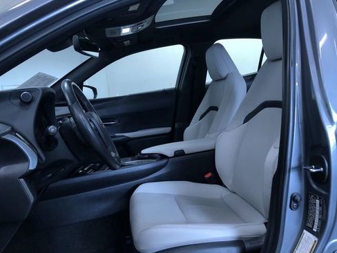 Used 2020 Lexus UX 250h w/ Premium Package image 10