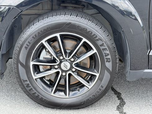 Used 2018 Dodge Journey SE w/ Blacktop Package FWD image 32