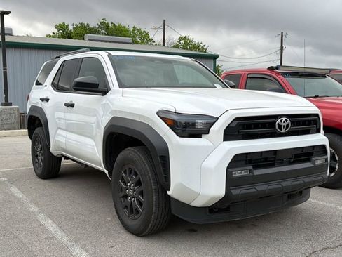 Used 2025 Toyota 4Runner SR5 image 3