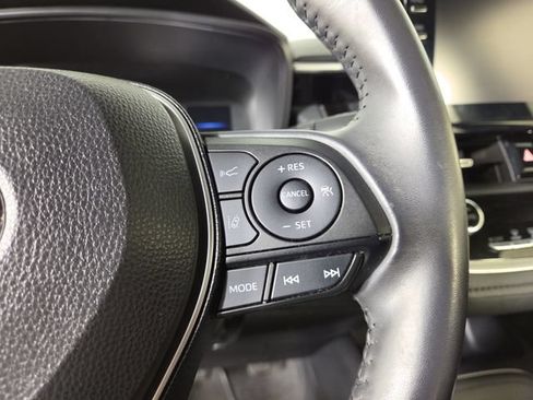 Used 2020 Toyota Corolla SE FWD image 23