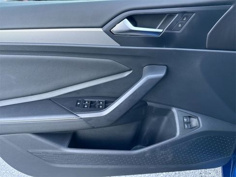 Used 2024 Volkswagen Jetta Sport image 15