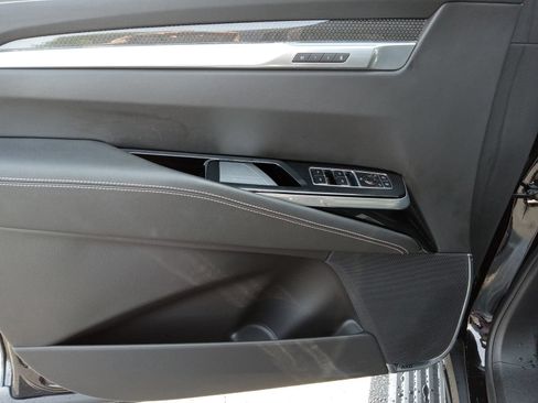 Certified 2025 Cadillac Escalade V AWD/4WD image 9