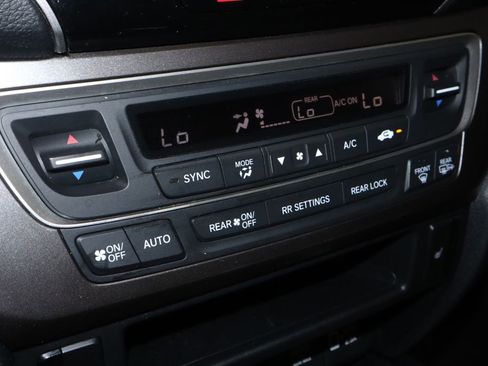 Used 2021 Honda Pilot Special Edition image 31