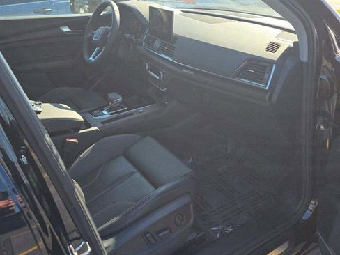 Used 2024 Audi Q5 e Premium Plus image 8